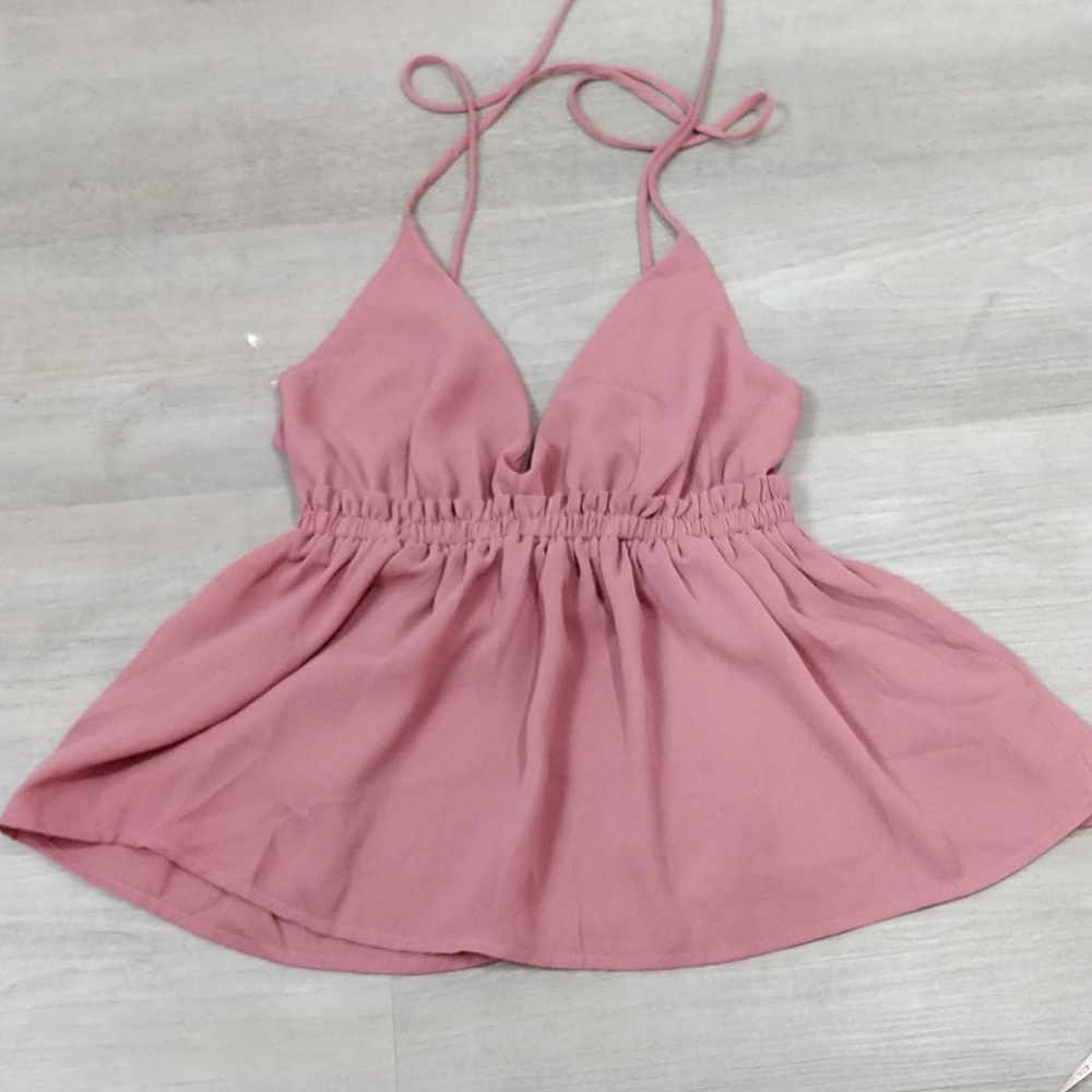 (3/$15) Flowy adjustable spaghetti straps blouse - Picture 1 of 9